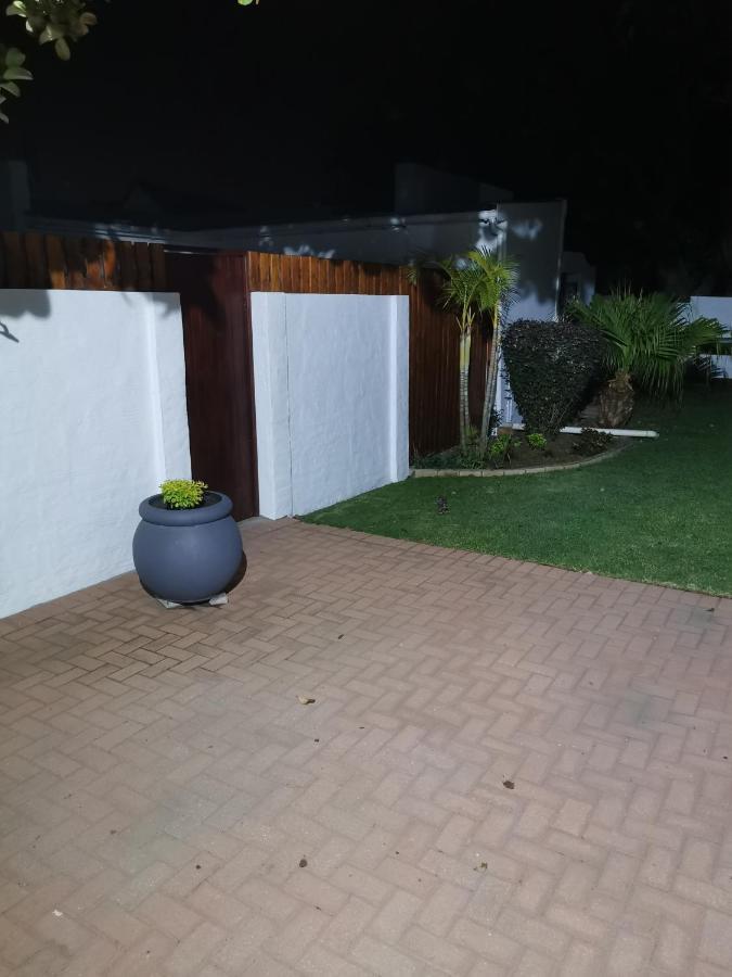 Ballina Ga-El Guesthouse Port Elizabeth Exterior foto